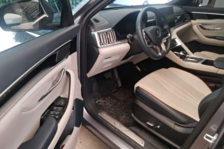 Used BYD Song PLUS New Energy 2021 DM-i 110KM Flagship PLUS Driver Seat