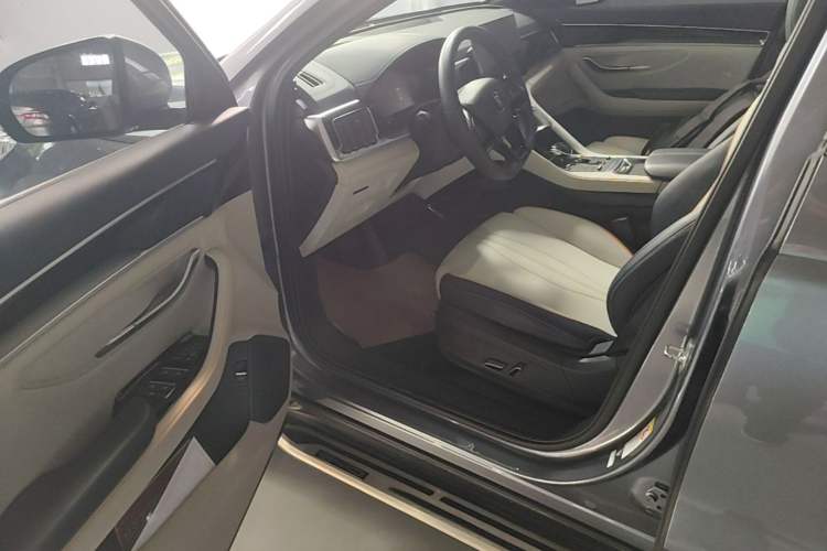 Used BYD Song PLUS New Energy 2021 DM-i 110KM Flagship Model Driver Seat