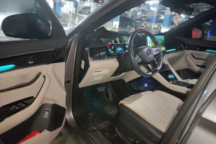 Used BYD Song PLUS New Energy 2021 DM-i 110KM Flagship Model Driver Seat