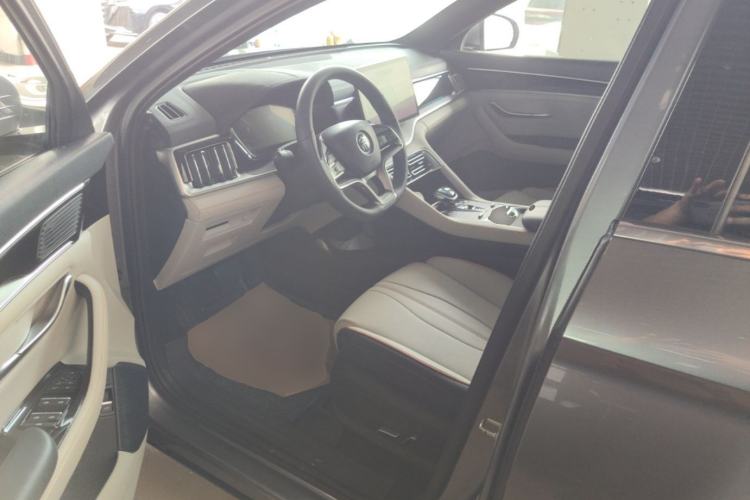 Used BYD Song PLUS New Energy 2021 DM-i 110KM Flagship PLUS Driver Seat