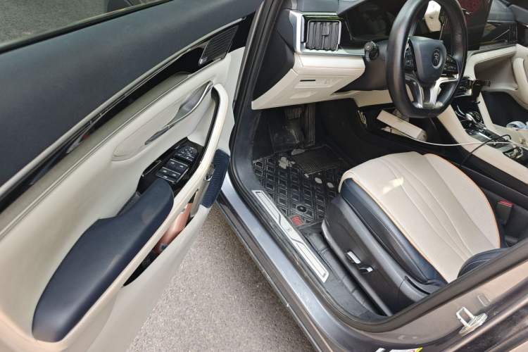 Used BYD Song PLUS New Energy 2021 DM-i 110KM Flagship PLUS Driver Seat