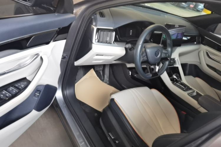 Used BYD Song PLUS New Energy 2021 DM-i 110KM Flagship Model Driver Seat