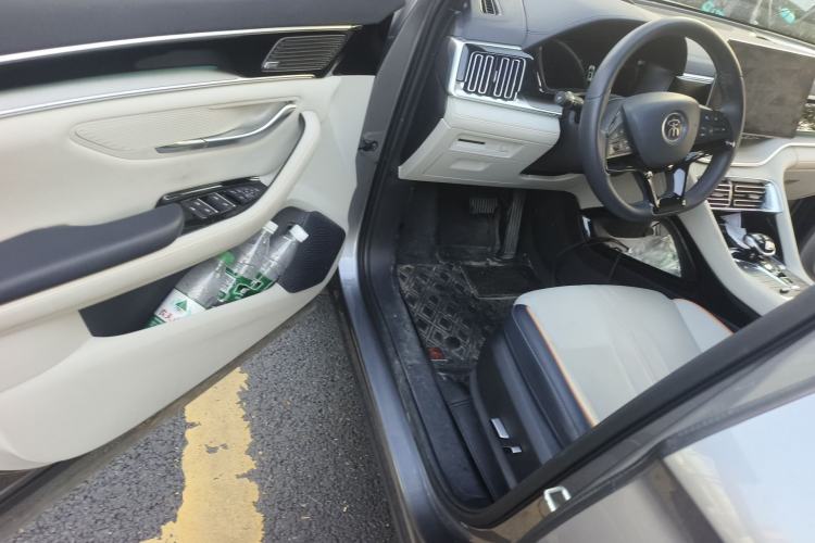 Used BYD Song PLUS New Energy 2021 DM-i 110KM Flagship Model Driver Seat