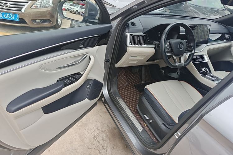 Used BYD Song PLUS New Energy 2021 DM-i 110KM Flagship PLUS Driver Seat