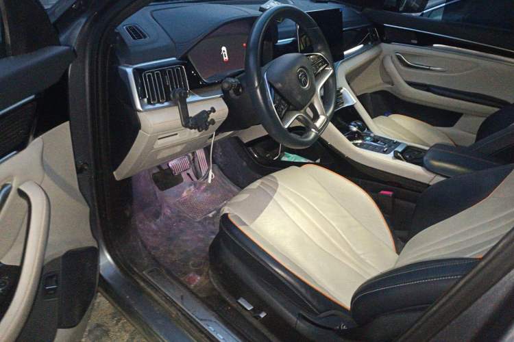 Used BYD Song PLUS New Energy 2021 DM-i 110KM Flagship PLUS Driver Seat