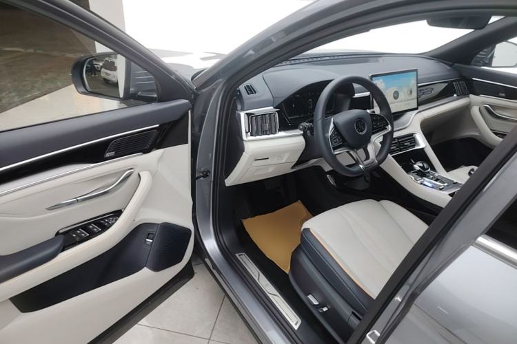 Used BYD Song PLUS New Energy 2021 DM-i 110KM Flagship Model Driver Seat