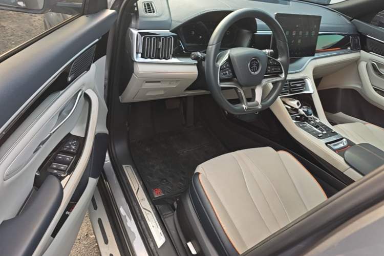 Used BYD Song PLUS New Energy 2021 DM-i 110KM Flagship PLUS Driver Seat