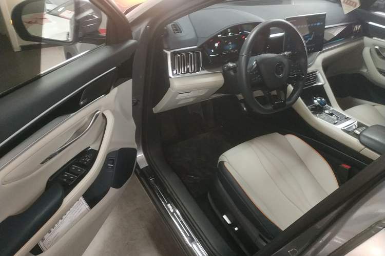 Used BYD Song PLUS New Energy 2021 DM-i 110KM Flagship Model Driver Seat