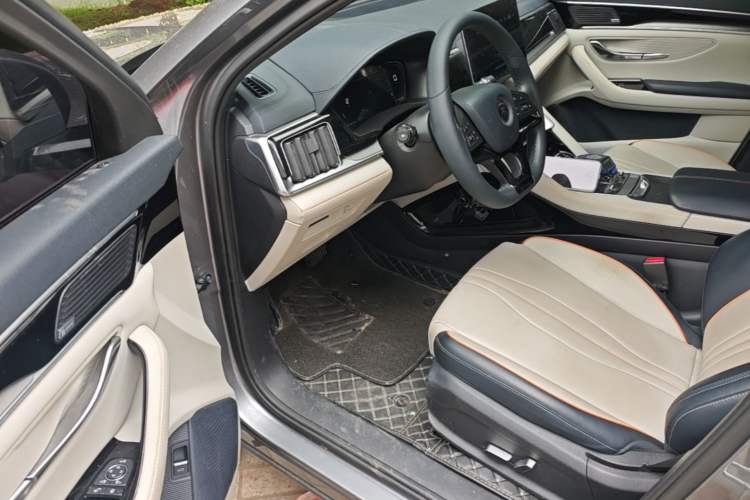 Used BYD Song PLUS New Energy 2021 DM-i 110KM Flagship Model Driver Seat