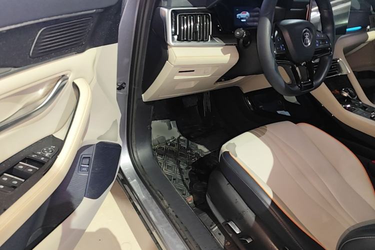 Used BYD Song PLUS New Energy 2021 DM-i 110KM Flagship Model Driver Seat
