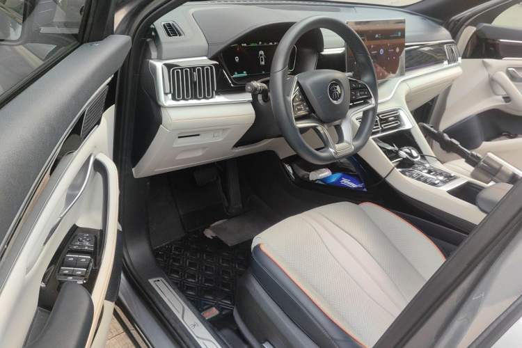 Used BYD Song PLUS New Energy 2021 DM-i 110KM Flagship PLUS Driver Seat