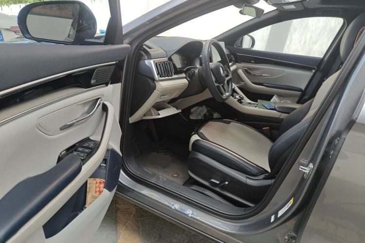Used BYD Song PLUS New Energy 2021 DM-i 110KM Flagship Model Driver Seat