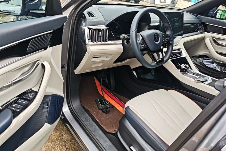 Used BYD Song PLUS New Energy 2021 DM-i 110KM Flagship Model Driver Seat