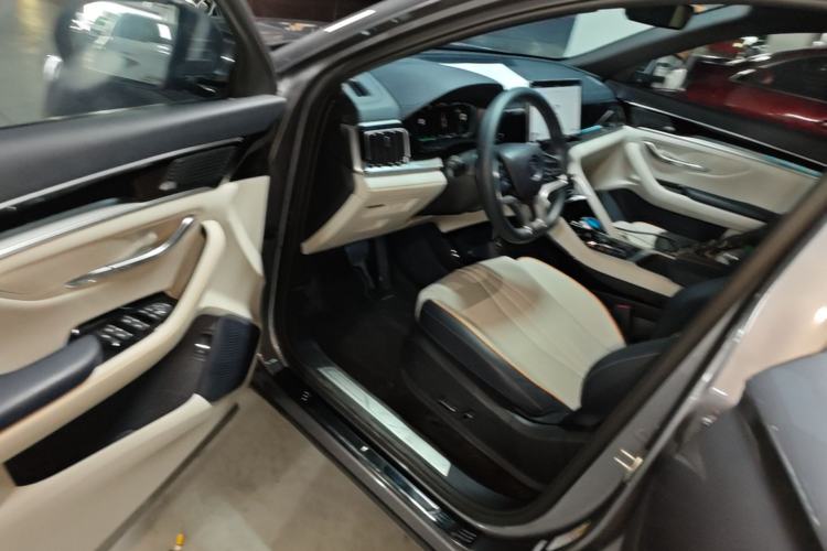 Used BYD Song PLUS New Energy 2021 DM-i 110KM Flagship PLUS Driver Seat