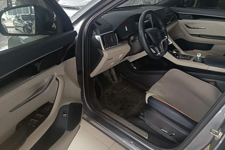Used BYD Song PLUS New Energy 2021 DM-i 110KM Flagship PLUS Driver Seat