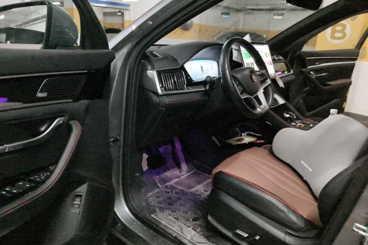 Used BYD Song PLUS New Energy 2021 DM-i 100KM Four-Wheel Drive Flagship PLUS Driver Seat