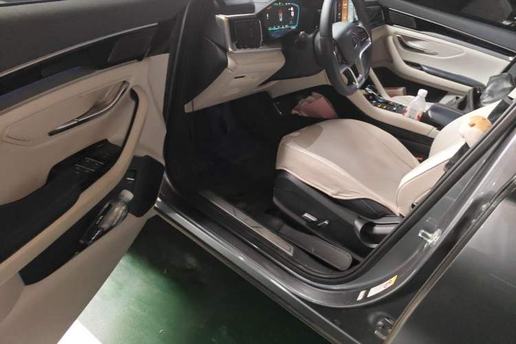 Used BYD Song PLUS New Energy 2021 DM-i 110KM Flagship PLUS Driver Seat