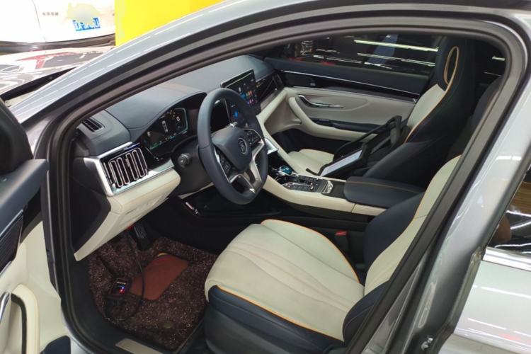 Used BYD Song PLUS New Energy 2021 DM-i 110KM Flagship PLUS Driver Seat