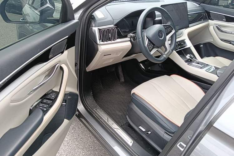 Used BYD Song PLUS New Energy 2021 DM-i 110KM Flagship PLUS Driver Seat