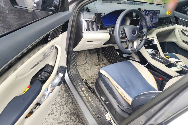 Used BYD Song PLUS New Energy 2021 DM-i 110KM Flagship PLUS Driver Seat