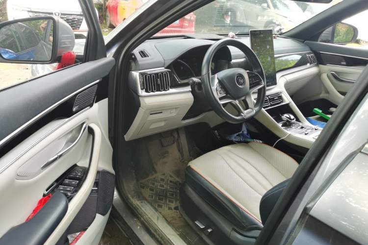 Used BYD Song PLUS New Energy 2021 DM-i 110KM Flagship PLUS Driver Seat