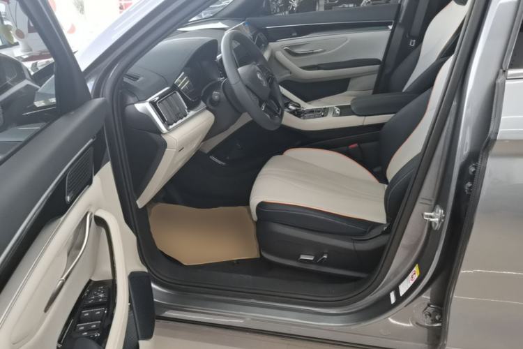 Used BYD Song PLUS New Energy 2021 DM-i 110KM Flagship Model Driver Seat