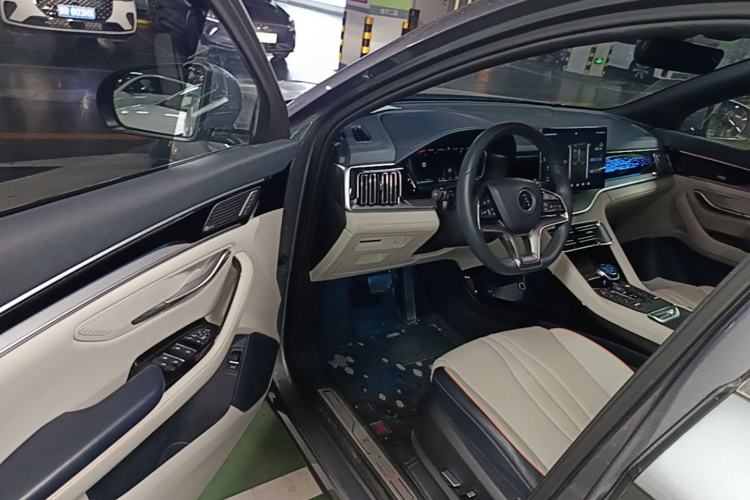 Used BYD Song PLUS New Energy 2021 EV Flagship Model Driver Seat
