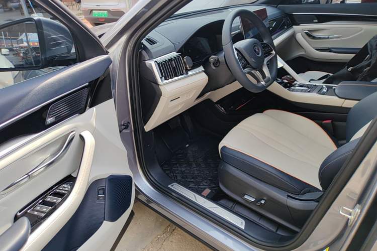 Used BYD Song PLUS New Energy 2021 DM-i 110KM Flagship PLUS Driver Seat