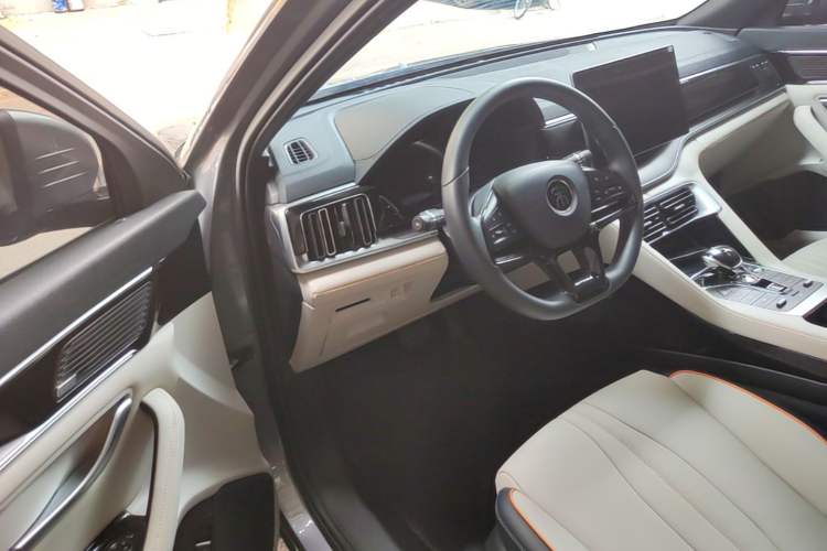 Used BYD Song PLUS New Energy 2021 DM-i 110KM Flagship Model Driver Seat
