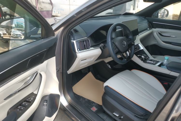 Used BYD Song PLUS New Energy 2021 DM-i 110KM Flagship Model Driver Seat