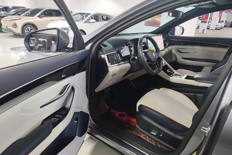 Used BYD Song PLUS New Energy 2021 DM-i 110KM Flagship Model Driver Seat