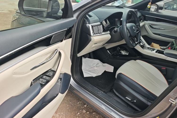 Used BYD Song PLUS New Energy 2021 DM-i 110KM Flagship Model Driver Seat