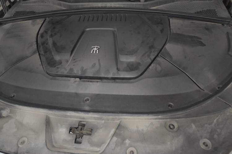 Used BYD Song PLUS New Energy 2021 EV Flagship Model Engine Bay