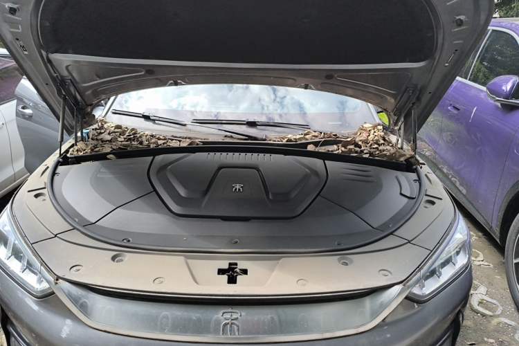 Used BYD Song PLUS New Energy 2021 EV Flagship Model Engine Bay