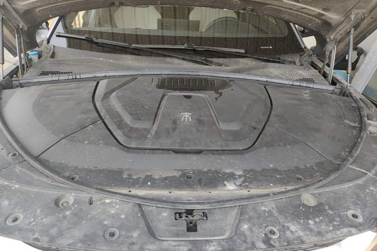 Used BYD Song PLUS New Energy 2021 EV Flagship Model Engine Bay