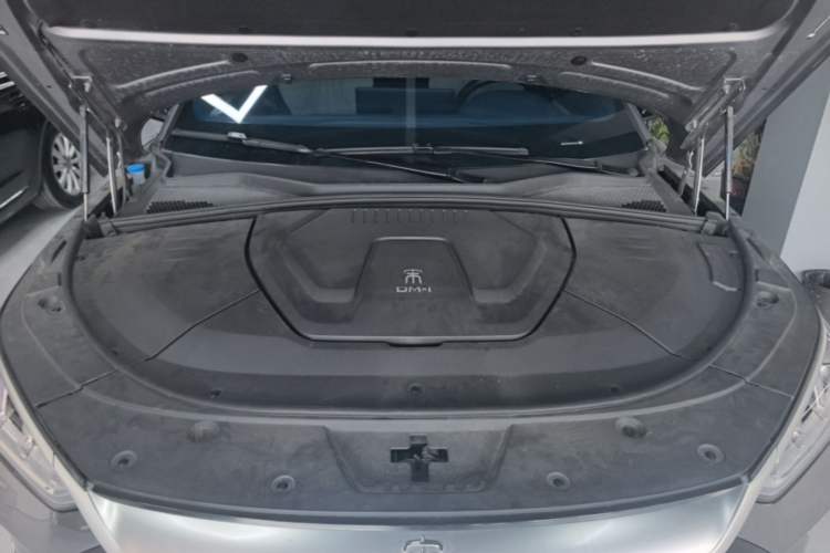 Used BYD Song PLUS New Energy 2021 DM-i 110KM Flagship PLUS 5G Edition Engine Bay