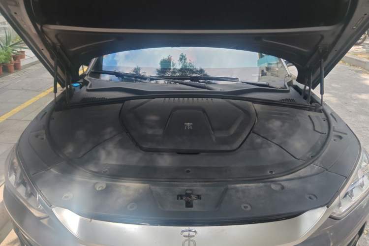 Used BYD Song PLUS New Energy 2021 EV Flagship Model Engine Bay