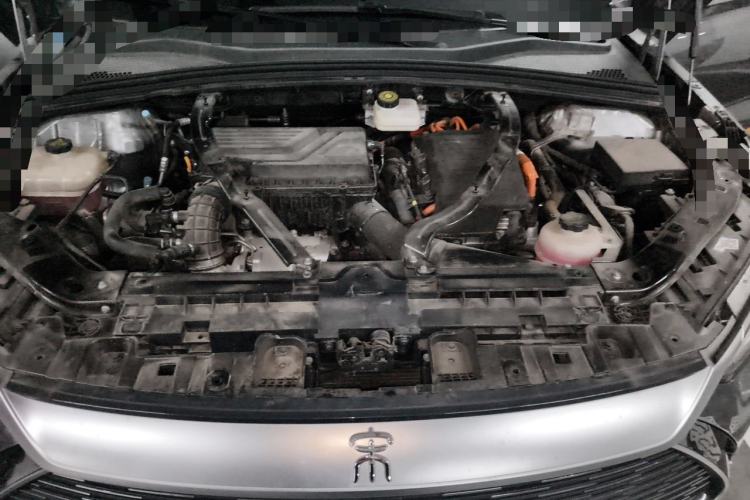 Used BYD Song PLUS New Energy 2021 DM-i 100KM Four-Wheel Drive Flagship PLUS Engine Bay
