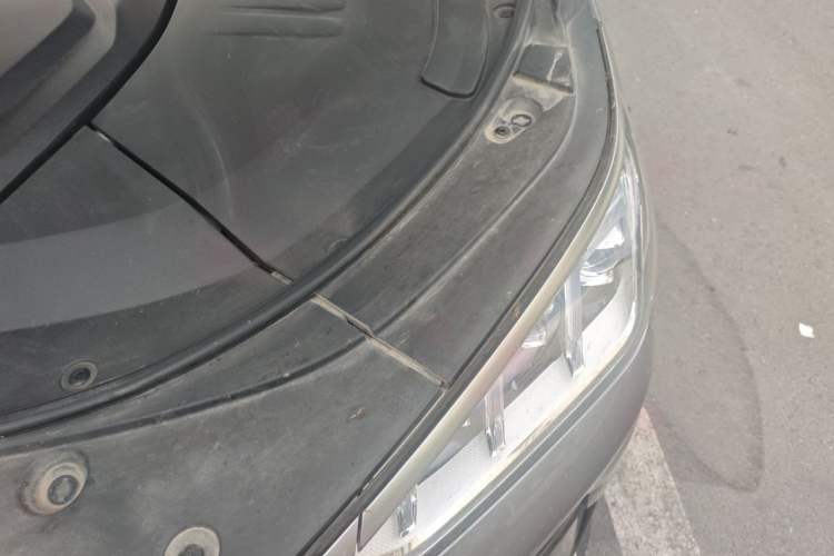 Used BYD Song PLUS New Energy 2021 EV Flagship Model Engine Bay Left