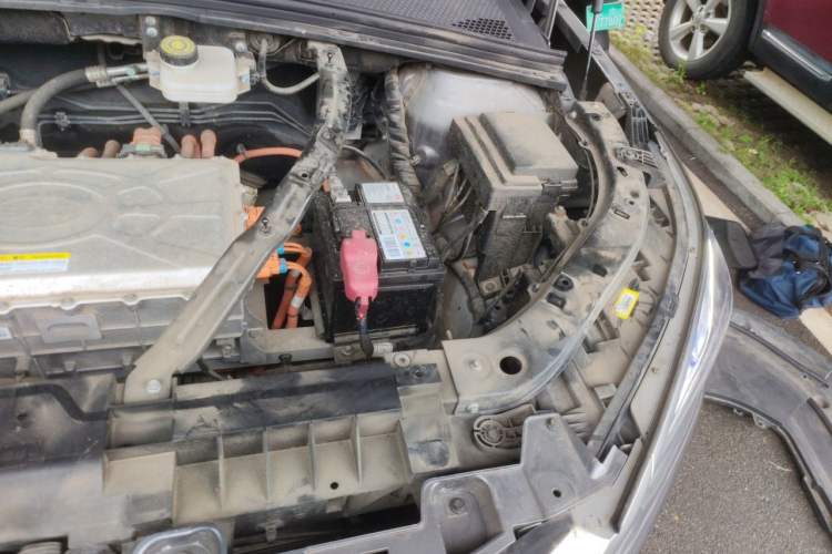 Used BYD Song PLUS New Energy 2021 EV Deluxe Model Engine Bay Left