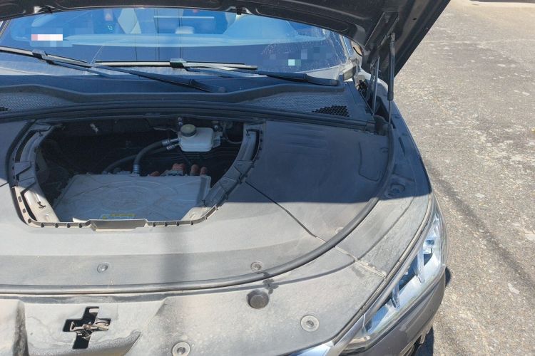 Used BYD Song PLUS New Energy 2021 EV Flagship Model Engine Bay Left