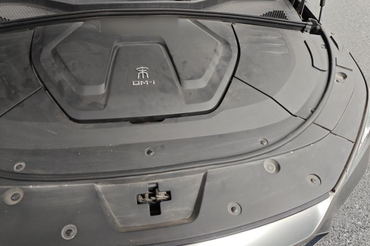 Used BYD Song PLUS New Energy 2021 DM-i 110KM Flagship PLUS Engine Bay Left