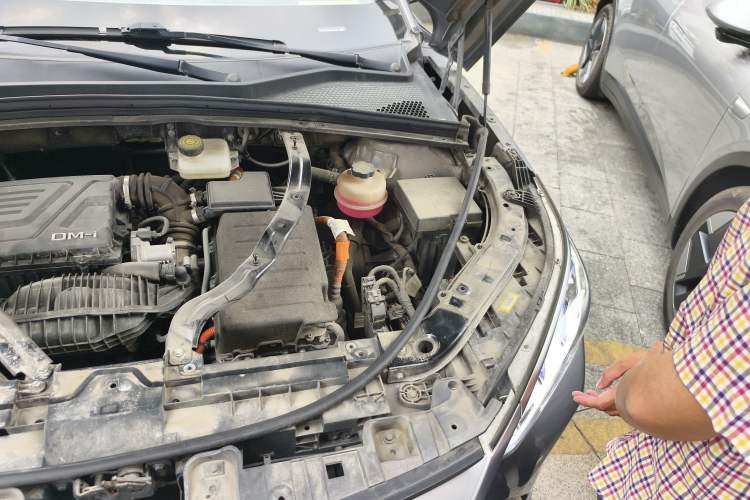 Used BYD Song PLUS New Energy 2021 DM-i 110KM Flagship Model Engine Bay Left