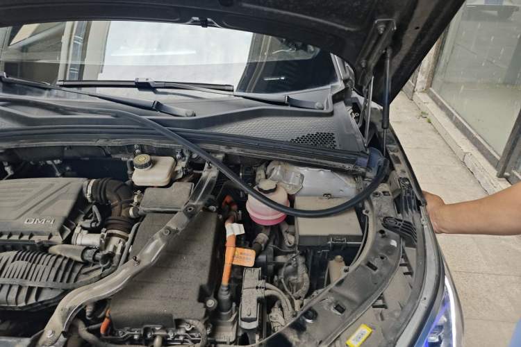 Used BYD Song PLUS New Energy 2021 DM-i 110KM Flagship Model Engine Bay Left