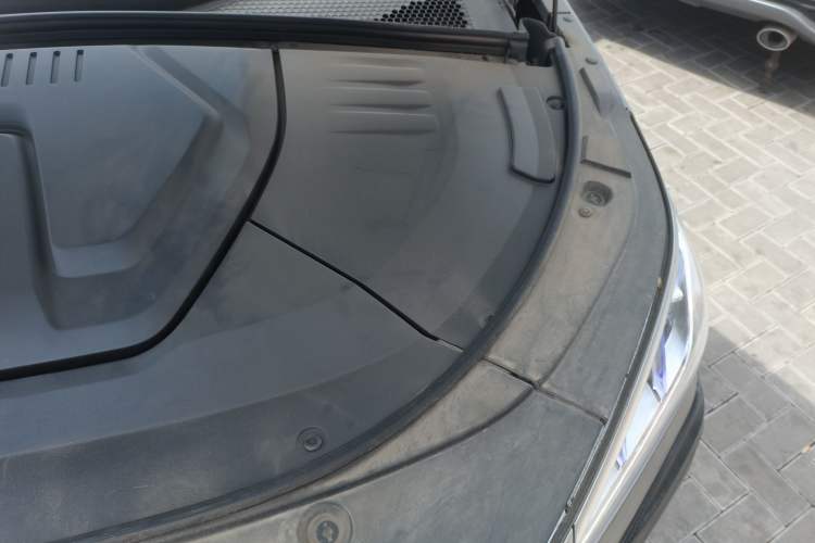 Used BYD Song PLUS New Energy 2021 DM-i 110KM Flagship PLUS Engine Bay Left