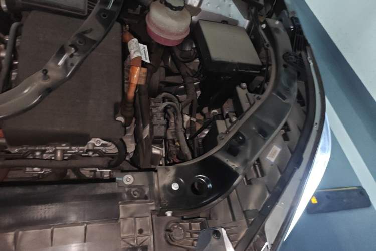 Used BYD Song PLUS New Energy 2021 DM-i 110KM Flagship PLUS Engine Bay Left
