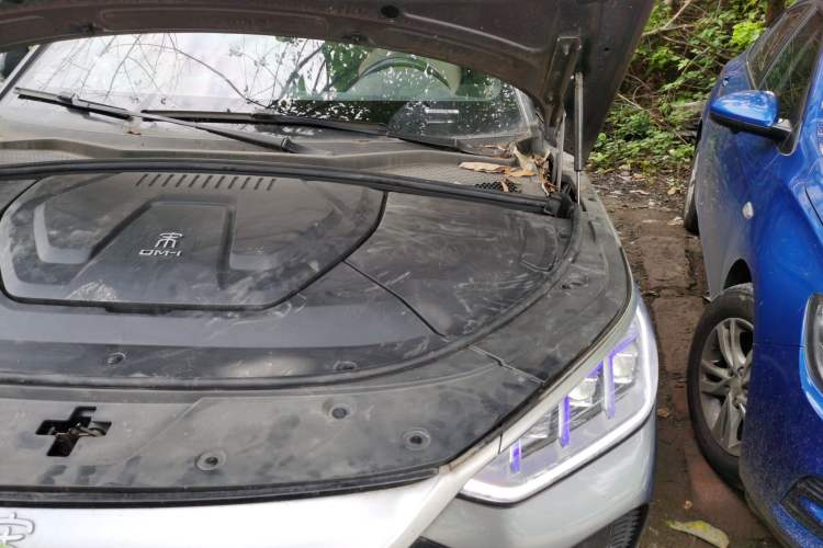 Used BYD Song PLUS New Energy 2021 DM-i 110KM Flagship PLUS Engine Bay Left