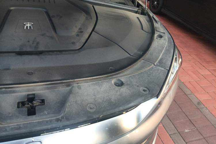 Used BYD Song PLUS New Energy 2021 EV Deluxe Model Engine Bay Left