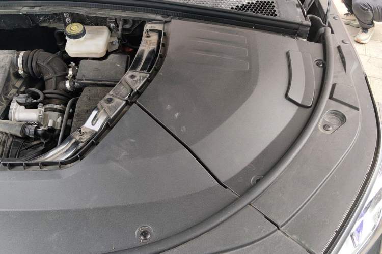 Used BYD Song PLUS New Energy 2021 DM-i 110KM Flagship PLUS Engine Bay Left