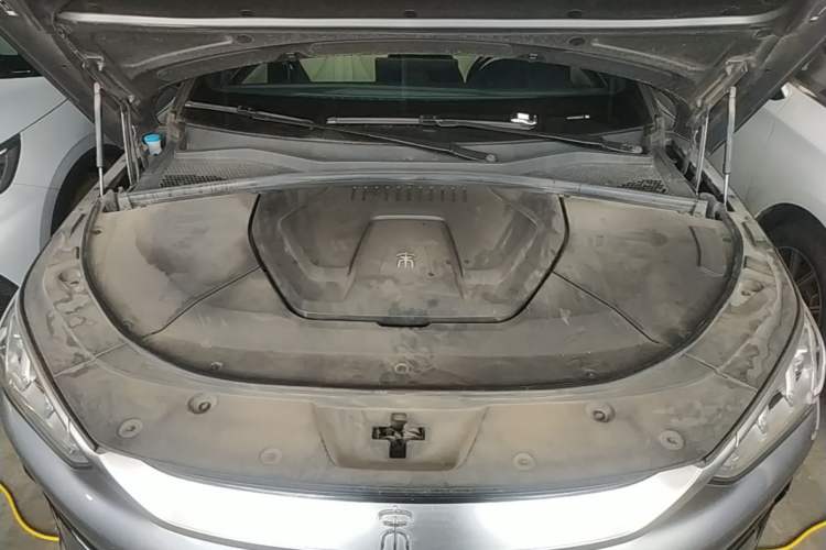 Used BYD Song PLUS New Energy 2021 EV Flagship Model Engine Bay